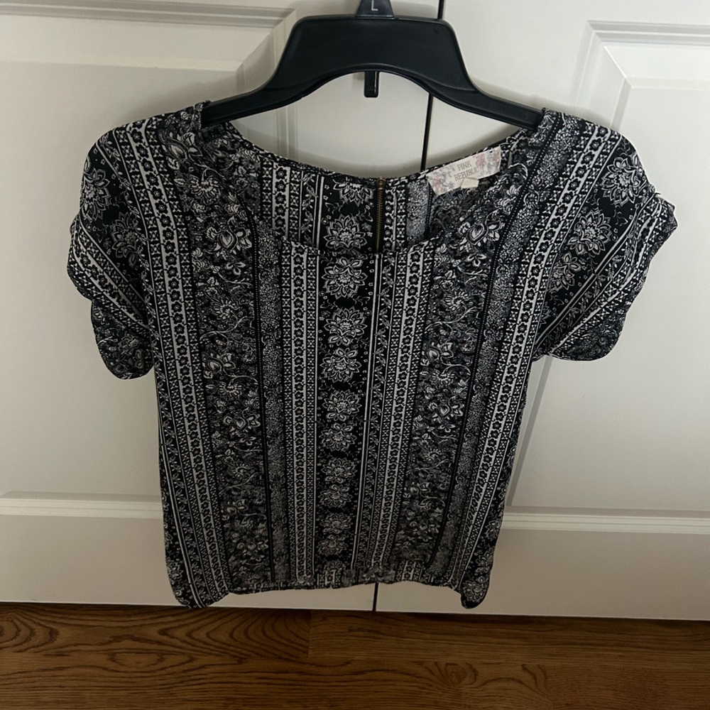 Pink Republic Black and White Boxy Blouse with Peter Pan Collar